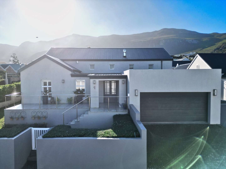 4 Bedroom Property for Sale in Onrus Western Cape